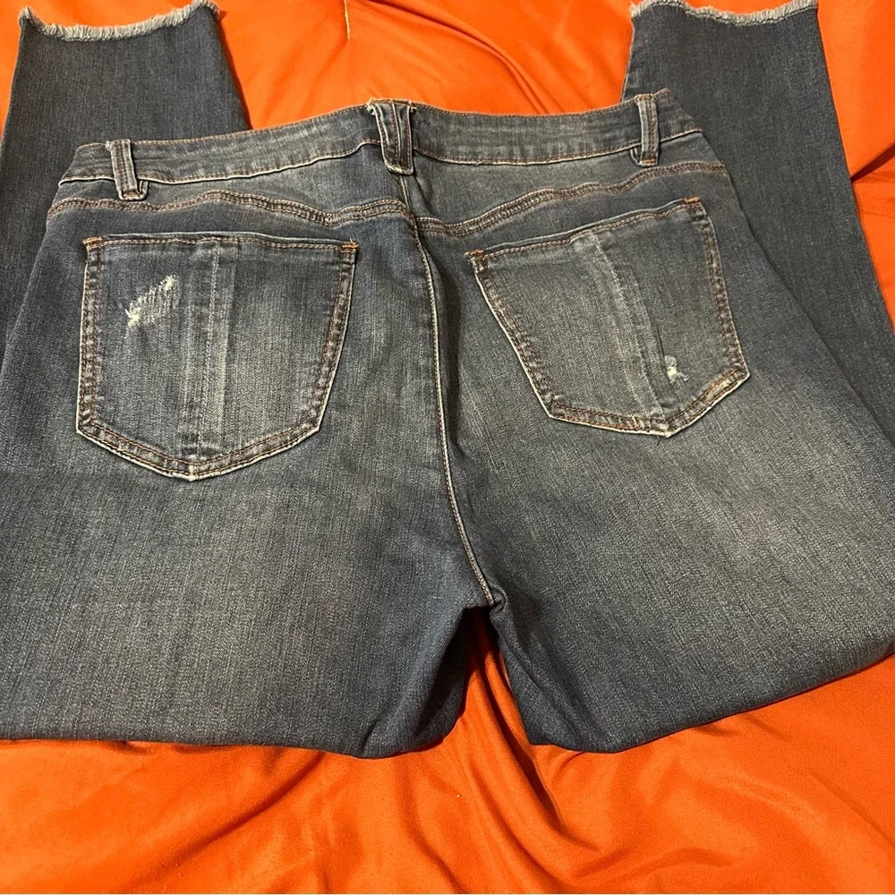 Democracy Distressed Jeans - Picture 3 of 13